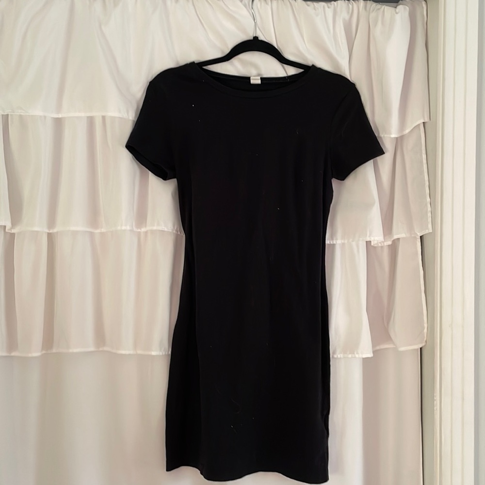 Black shift dress size small